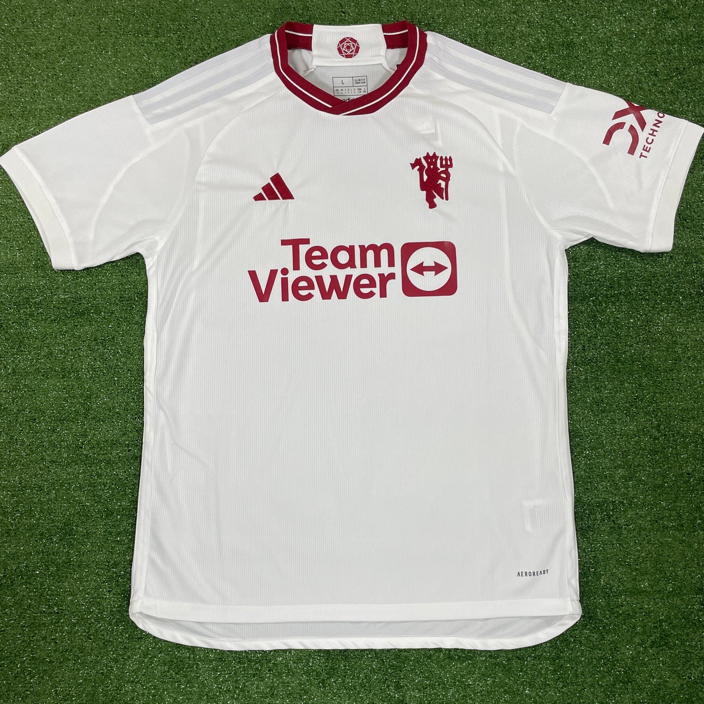 Manchester United tercera equipación 23/24 versión fan (Entrega inmediata)