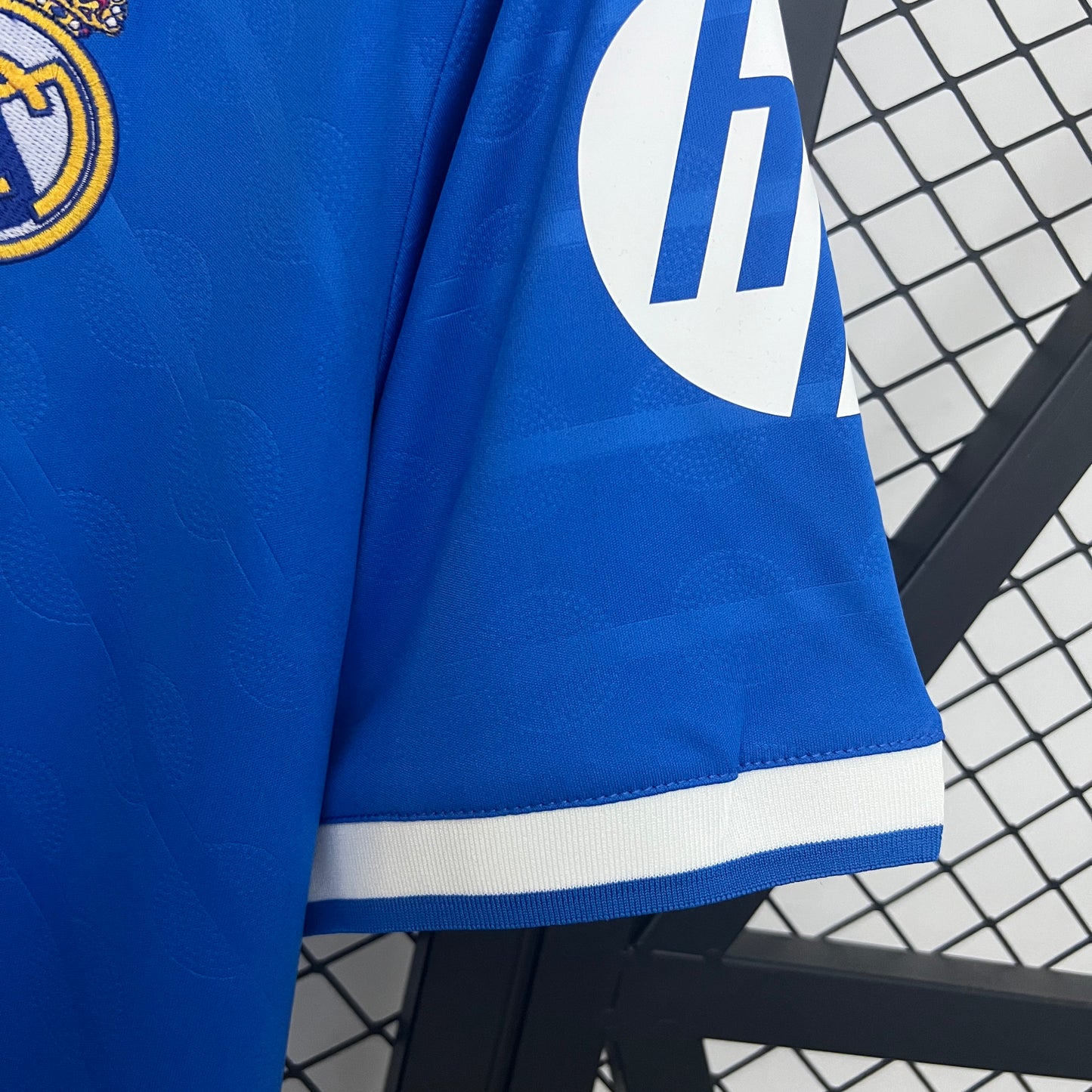 Real Madrid tercera equipación versión fan (Bajo Encargo)